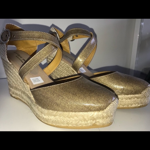 BETTYE MULLER CHIC ESPADRILLE WEDGE, GOLD-BNWT - Picture 2 of 6